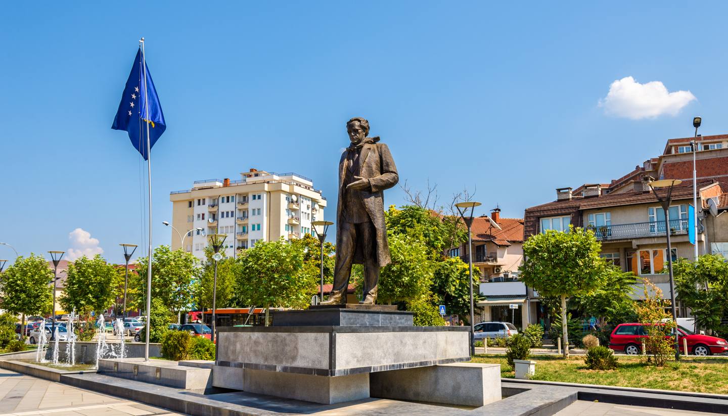 Kosovo - Ibrahim Rugova status, Pristina, Kosovo